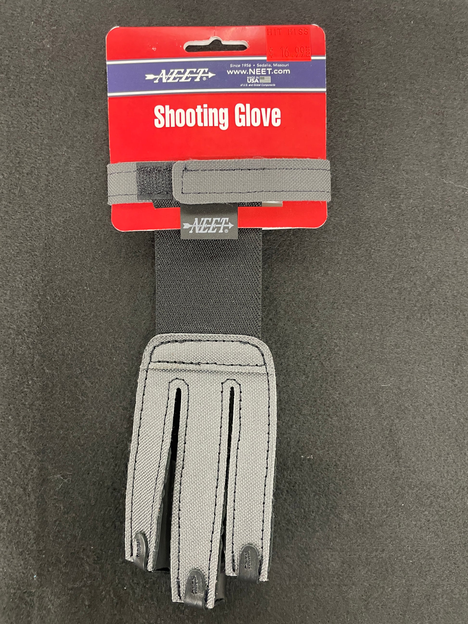 Neet Shooting Glove Medium Hit or Miss Archery